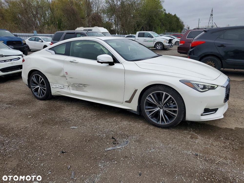 Infiniti Q60 - 5