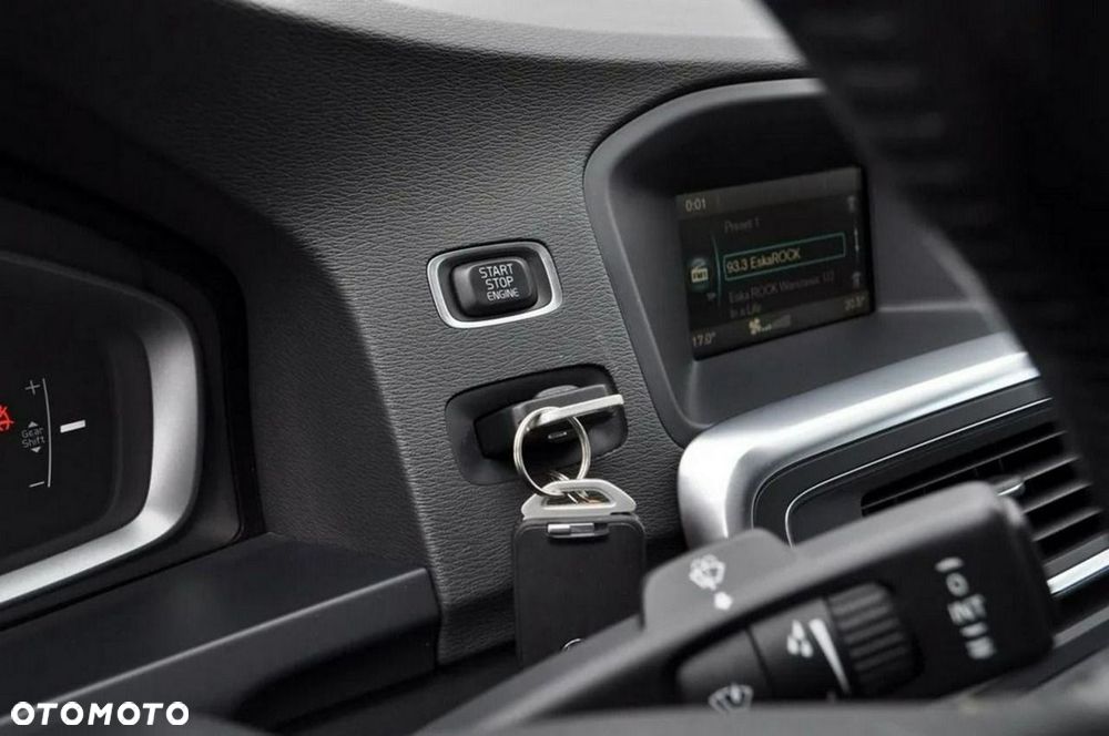 Volvo S60 T3 Kinetic - 26