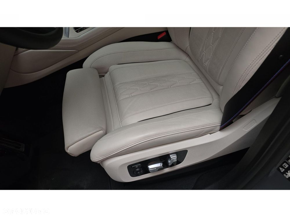 BMW X6 - 19