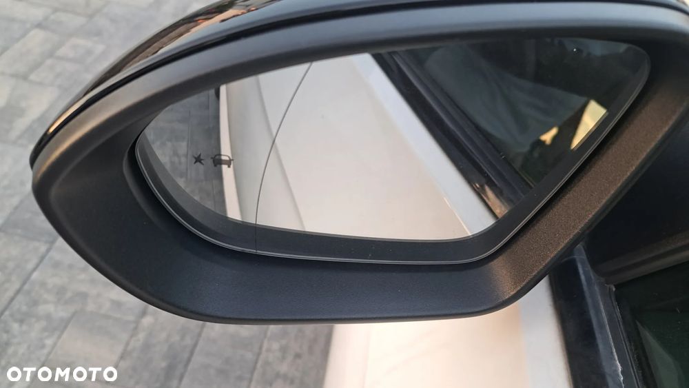 Opel Insignia - 11