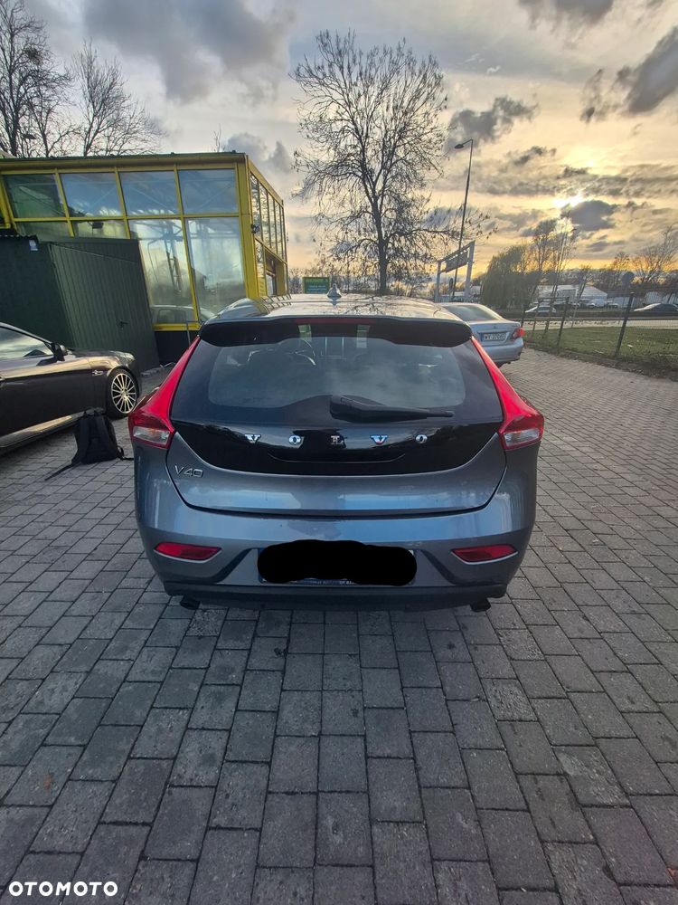 Volvo V40 D3 Inscription - 4