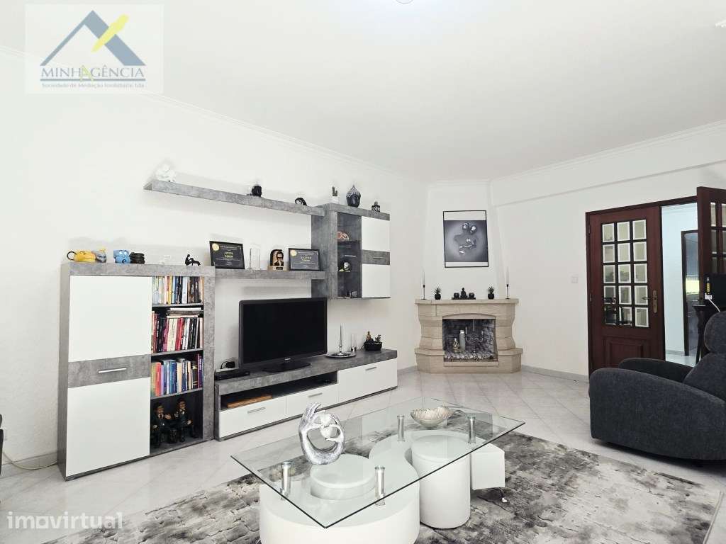 Apartamento T3 na Av. São Francisco Xavier em Setúbal
