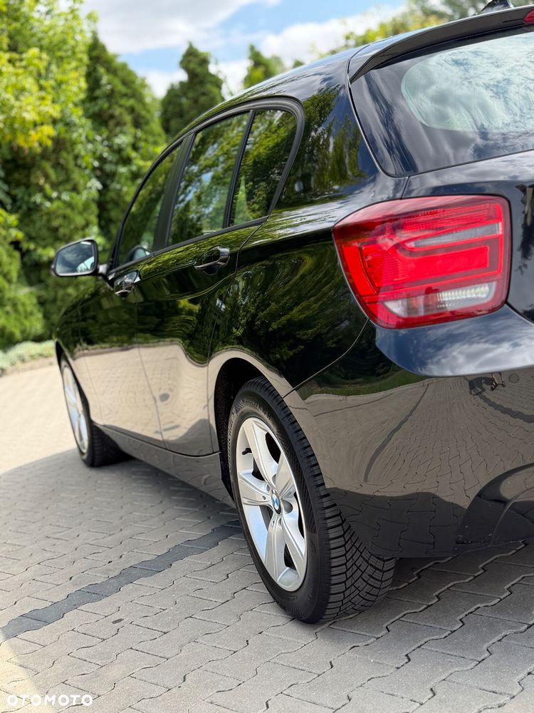 BMW Seria 1 120d Sport Line - 10