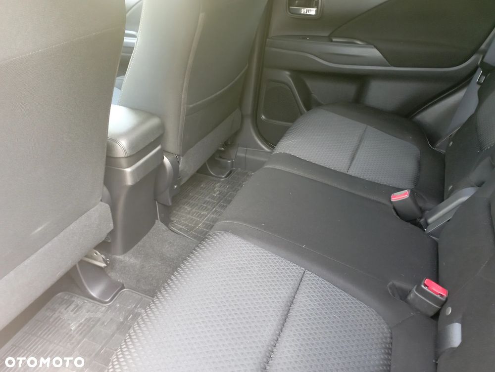 Mitsubishi Outlander 2.0 Intense 4WD CVT - 5