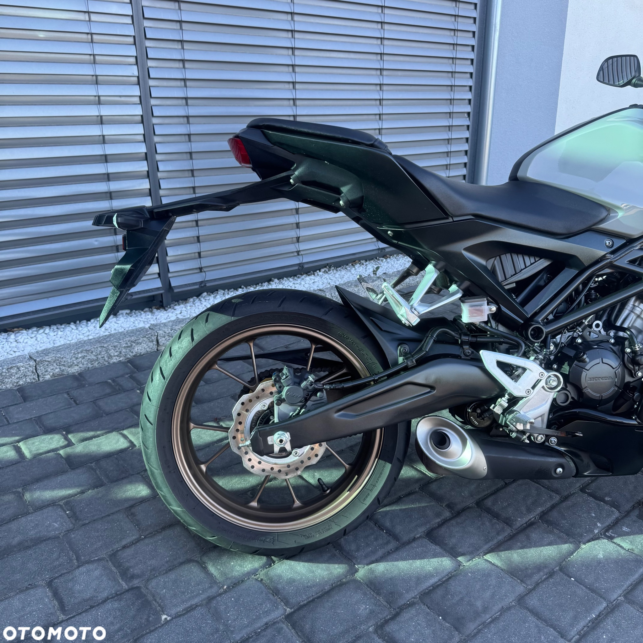 Honda CB - 4
