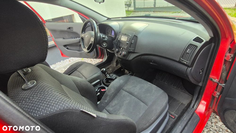 Hyundai i30 1.6 Classic - 13
