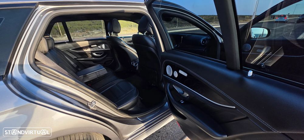 Mercedes-Benz E 53 AMG 4Matic 9G-TRONIC - 29