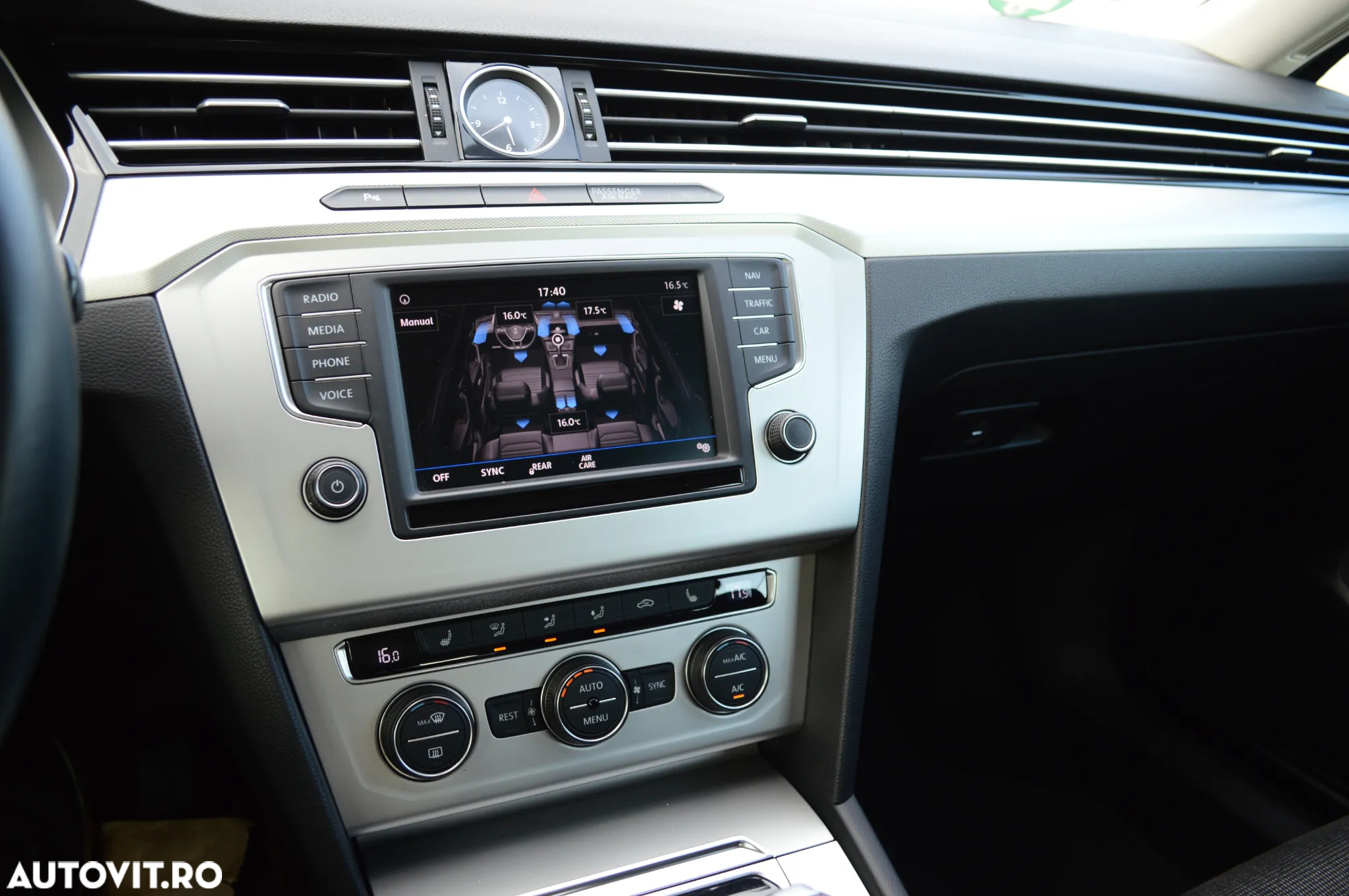 Volkswagen Passat Variant 2.0 TDI DSG Comfortline - 31