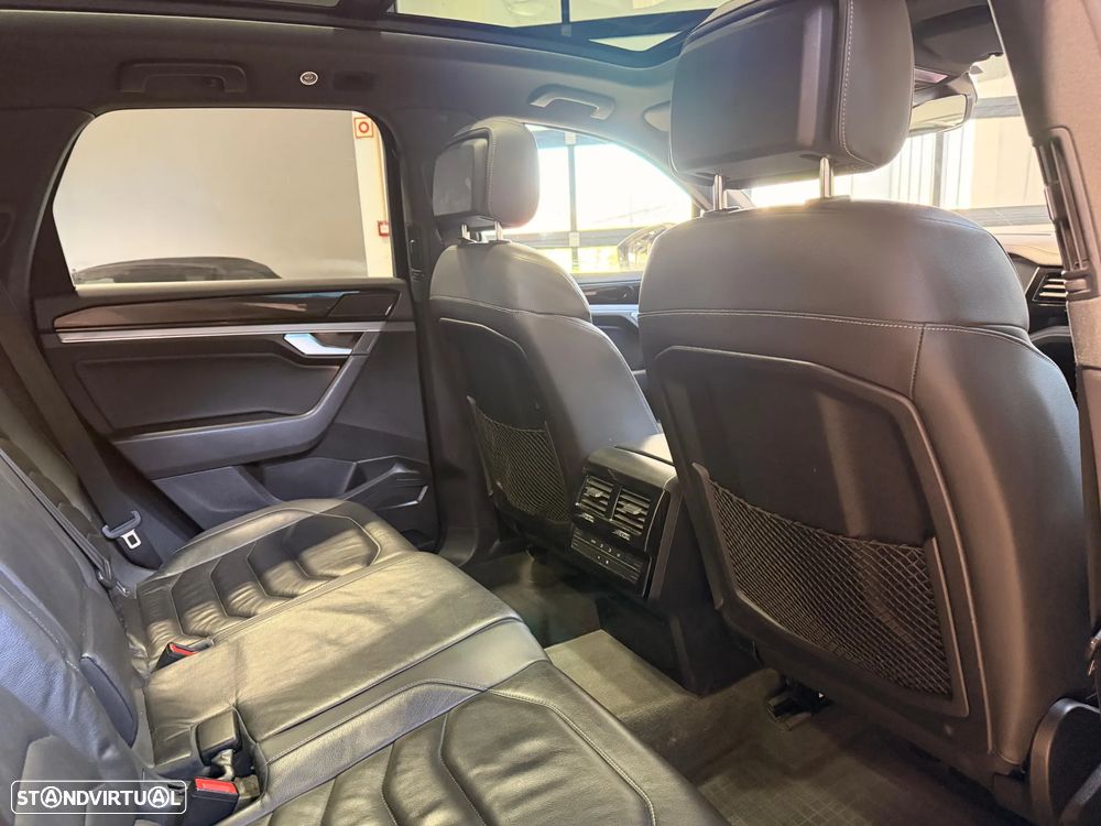 VW Touareg 3.0 TDI V6 R-Line - 14