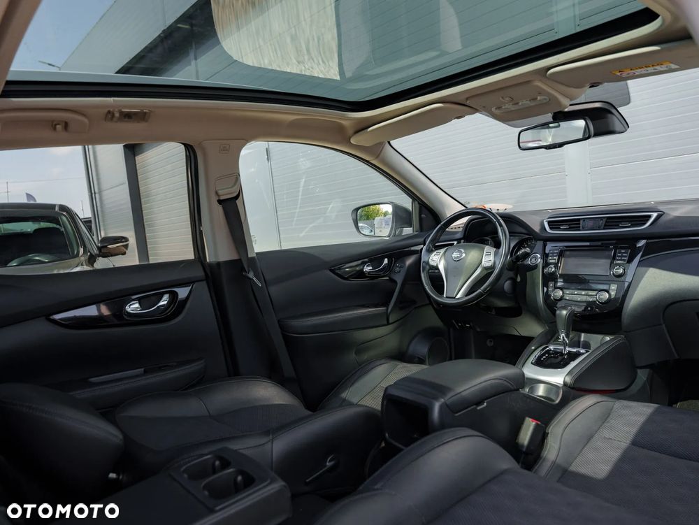 Nissan Qashqai 1.6 dCi Xtronic TEKNA+ - 18