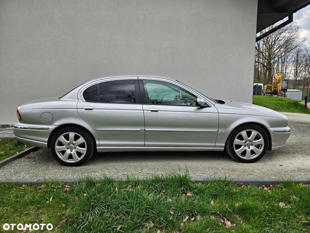 Jaguar X-Type 2.0 - 4