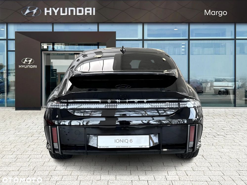 Hyundai IONIQ 6 77kWh Black Edition - 12