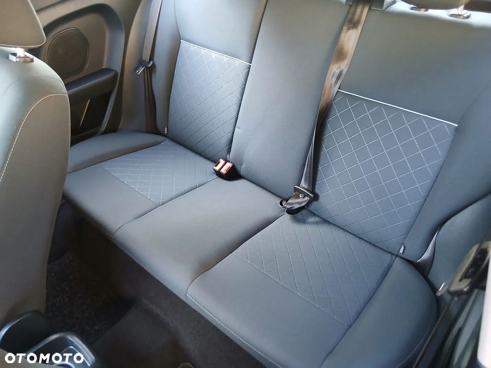 Ford Fiesta 1.25 Ambiente - 18