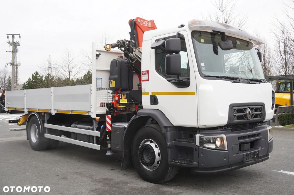 Renault C280 DTI 8 / HDS Fassi 5,6 t / Zasięg 8 m / Platforma 15 EPAL - 11