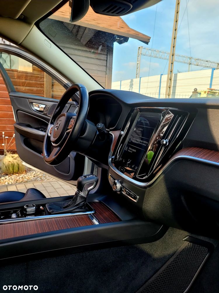 Volvo V60 Cross Country D4 AWD - 35
