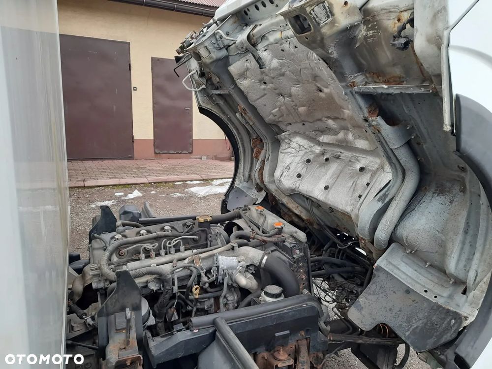 Renault Maxity 130 dxi - 7