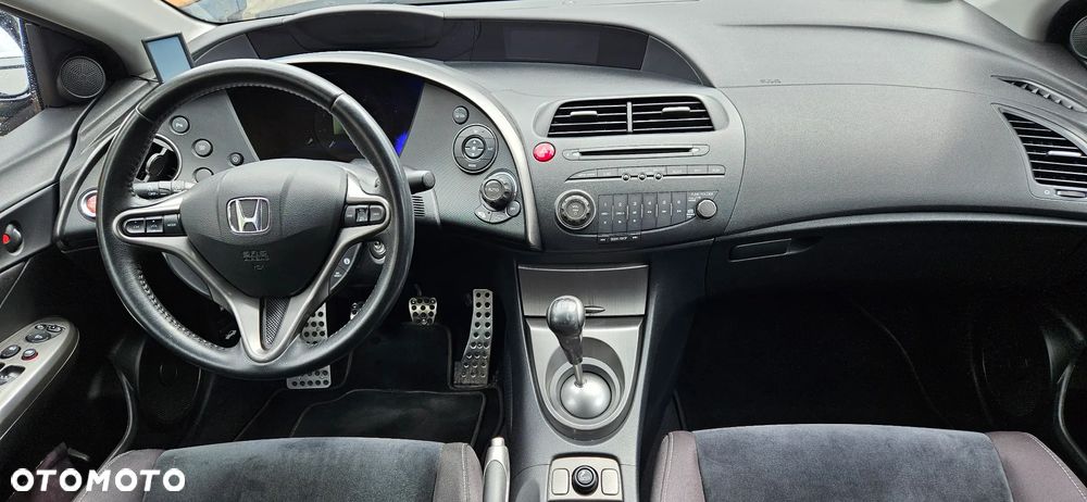 Honda Civic 1.8 Sport - 16