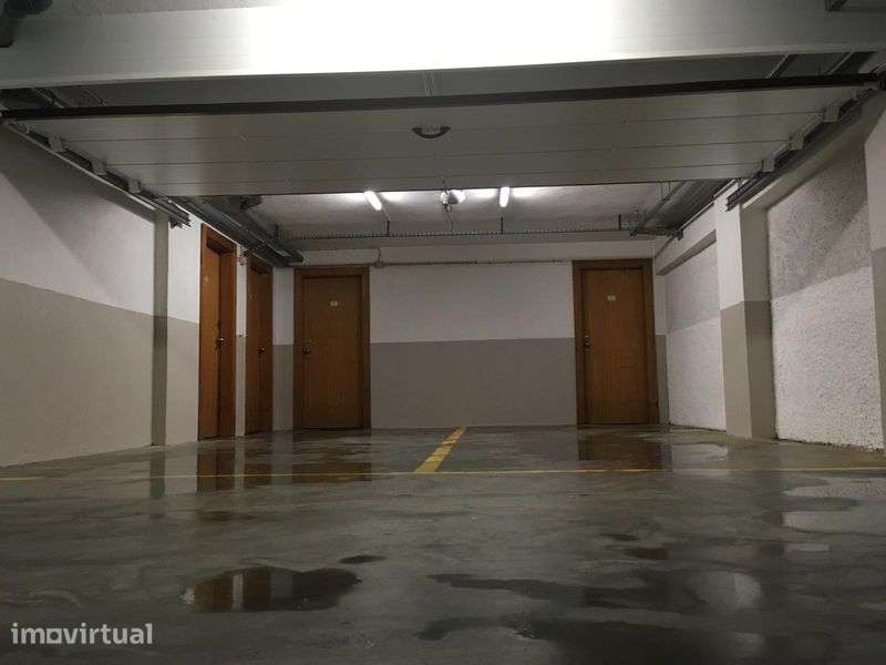 Arrendamento BOX 50M2 Garagem Fechada - Grande imagem: 5/5
