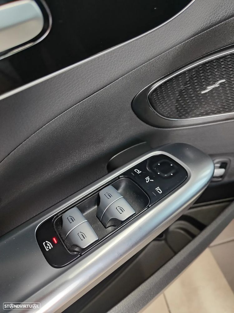 Mercedes-Benz C 220 d Avantgarde - 25