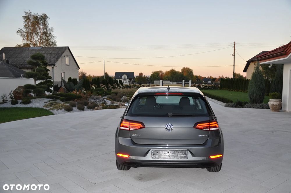Volkswagen Golf - 7