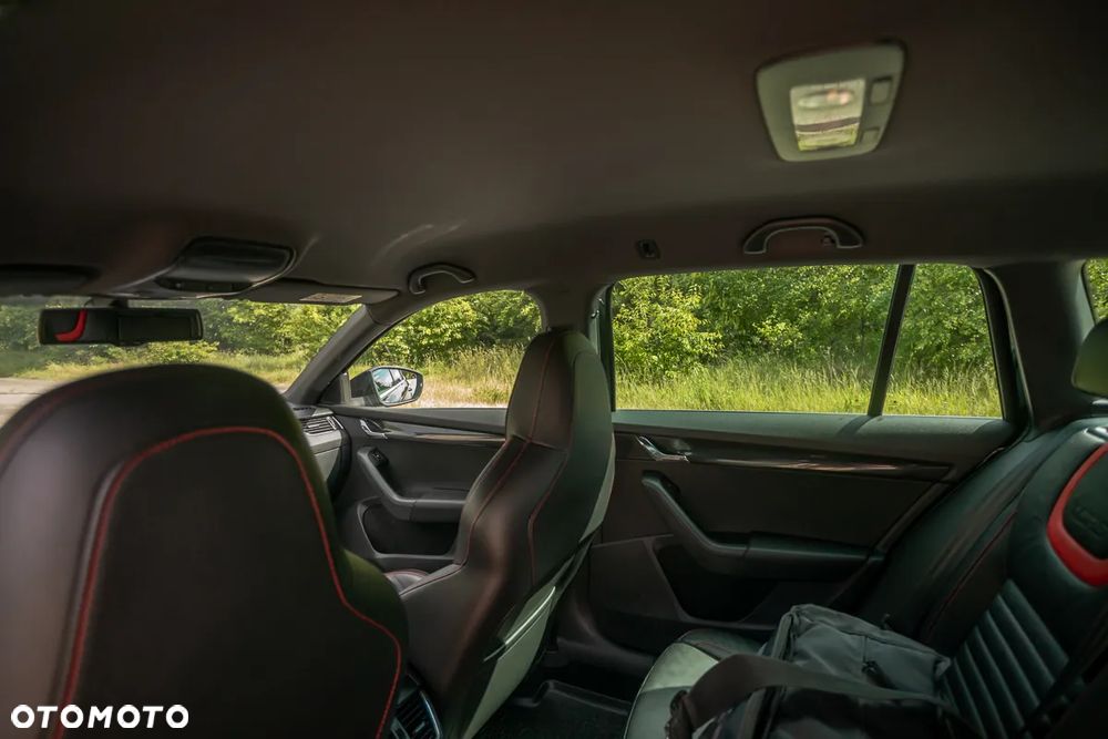 Skoda Octavia 2.0 TDI (Green tec) RS - 37