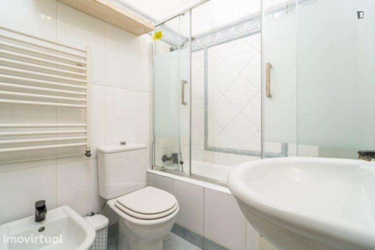 Quarto - localizado em  Coimbra - Grande imagem: 4/7