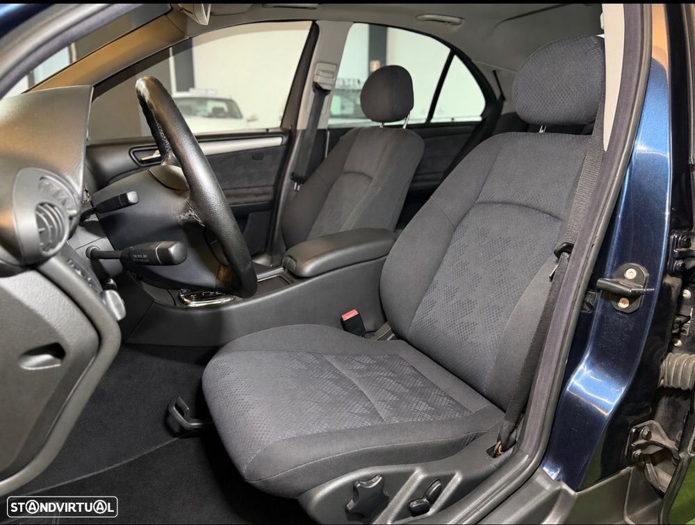 Mercedes-Benz C 220 - 13