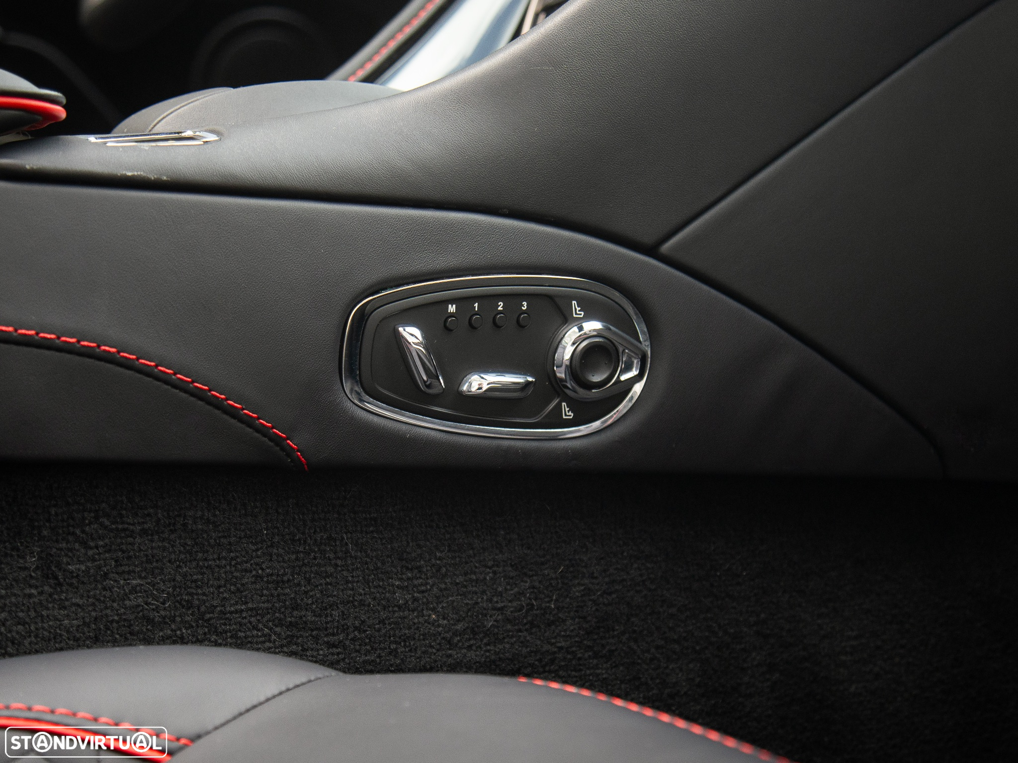 Aston Martin DBS Volante Superleggera - 26