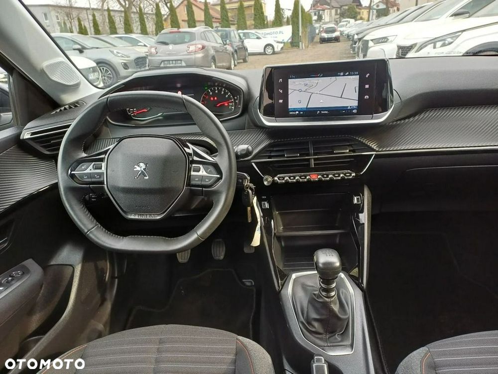 Peugeot 208 PureTech 100 GT - 24