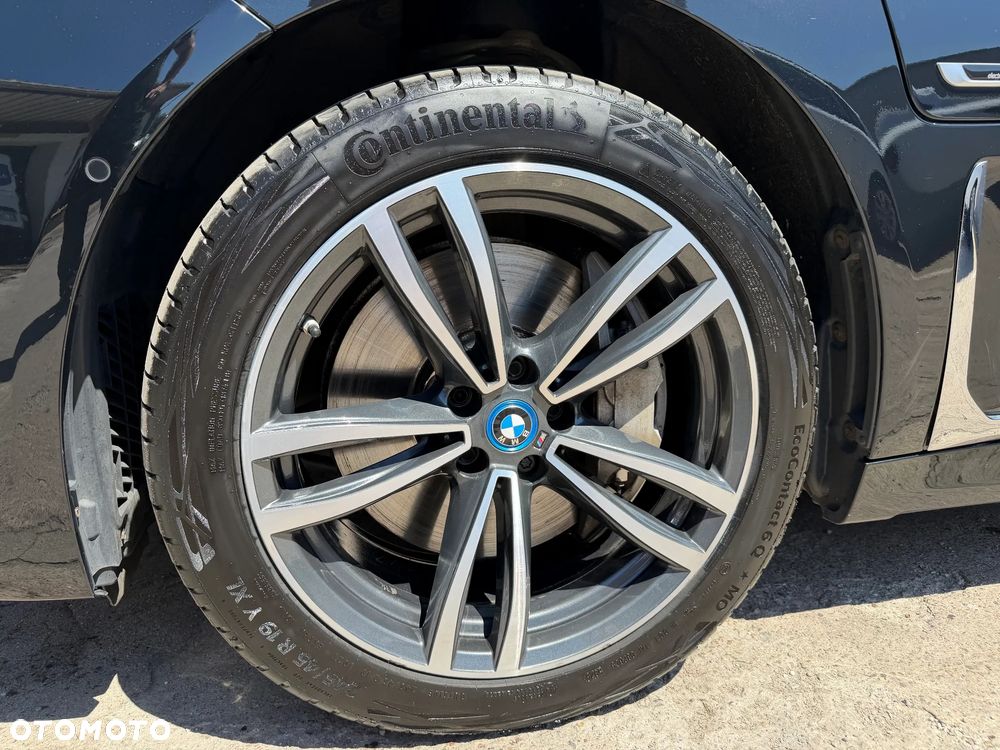 BMW Seria 7 - 19