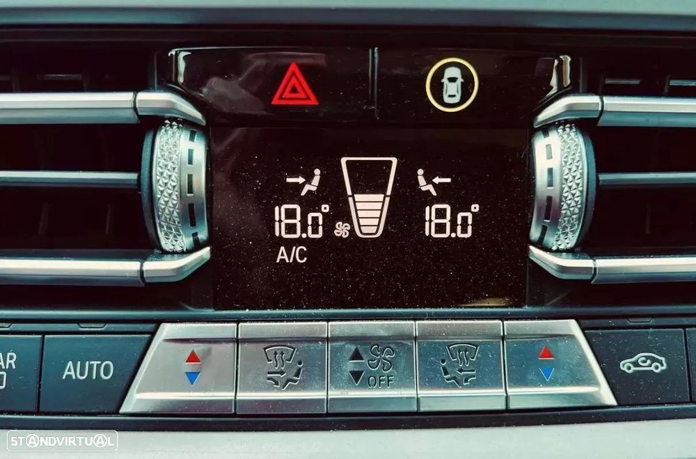 BMW 330 e Touring Line Sport Auto - 14