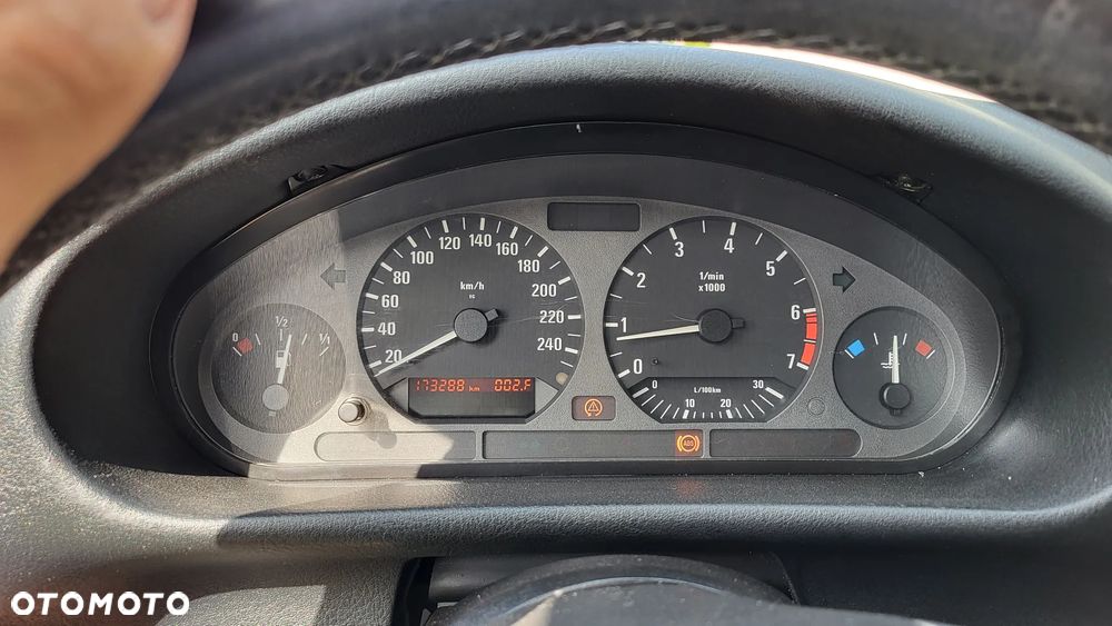 BMW Seria 3 316i - 14