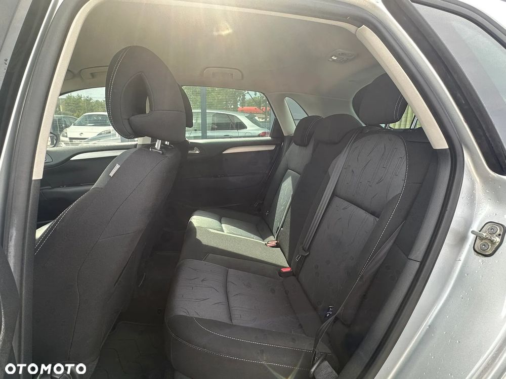 Citroën C4 VTi 120 Attraction - 38