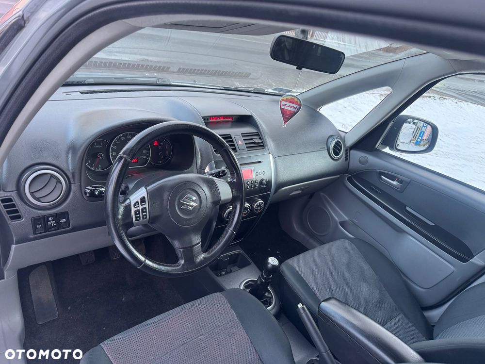 Suzuki SX4 1.6 VVT 4x2 Comfort - 8