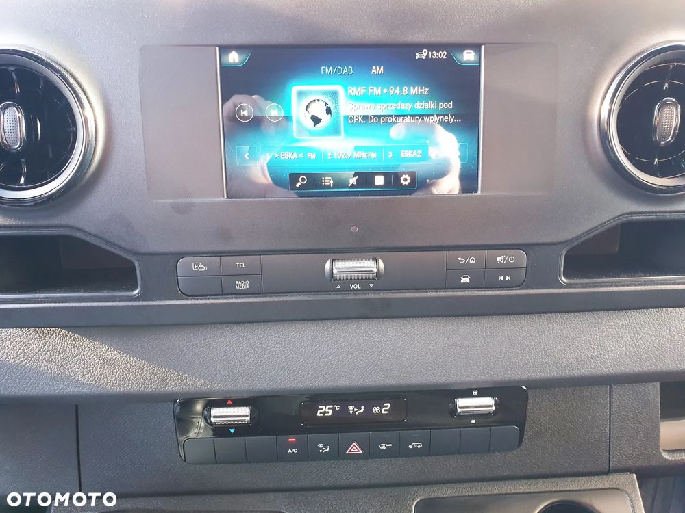 Mercedes-Benz SPRINTER - 16