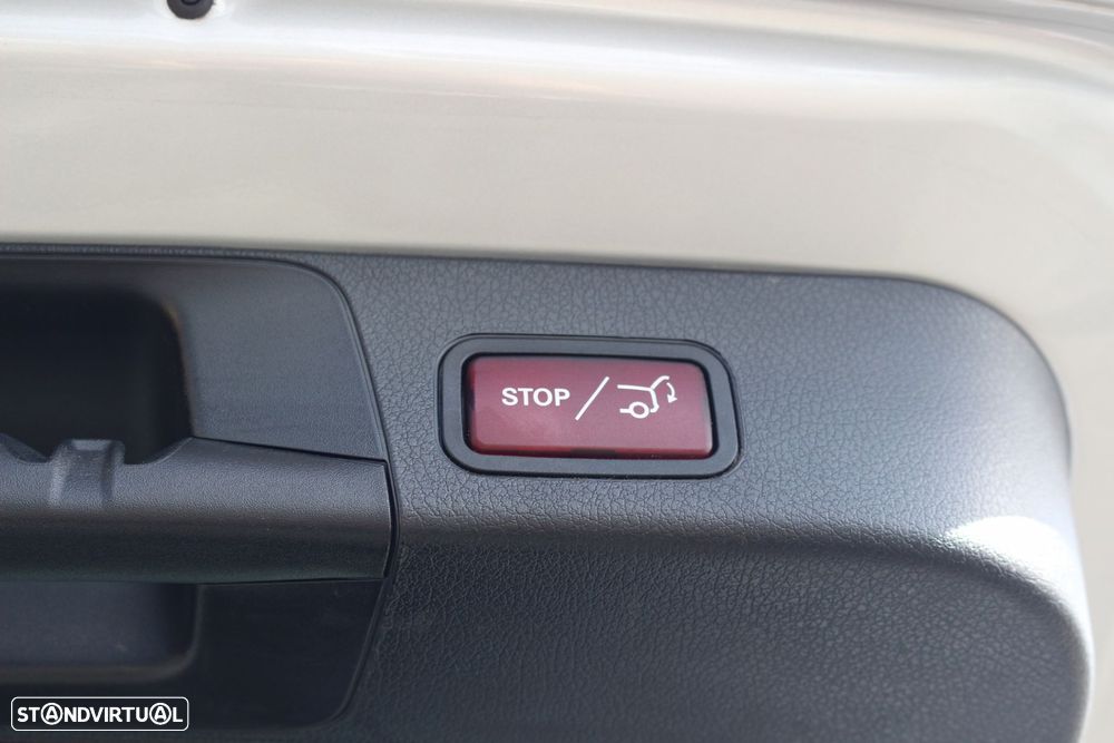 Mercedes-Benz GLB 180 d Progressive - 44