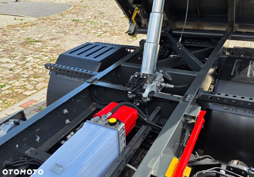 Mitsubishi Fuso Canter - 31