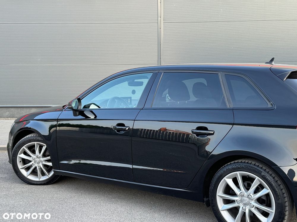 Audi A3 Sportback - 13