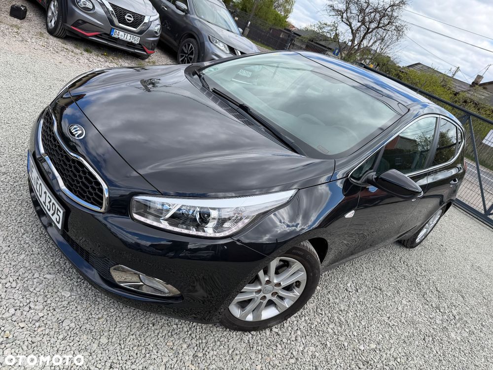 Kia Ceed 1.4 CVVT ISG Dream Team Edition - 21