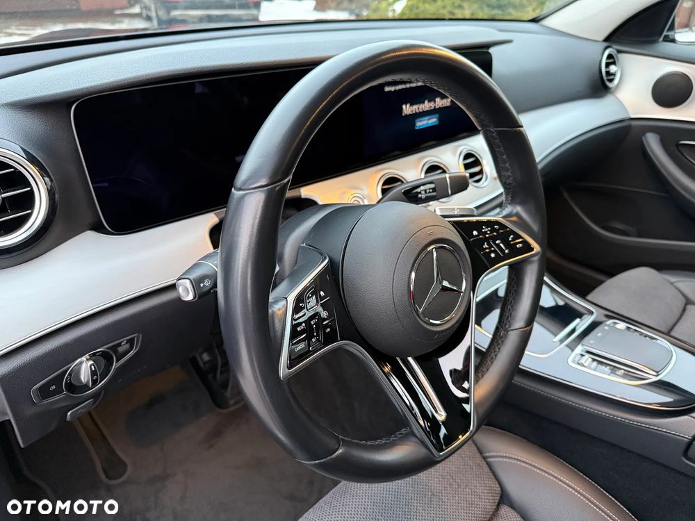 Mercedes-Benz Klasa E 300 de 9G-TRONIC Avantgarde - 28