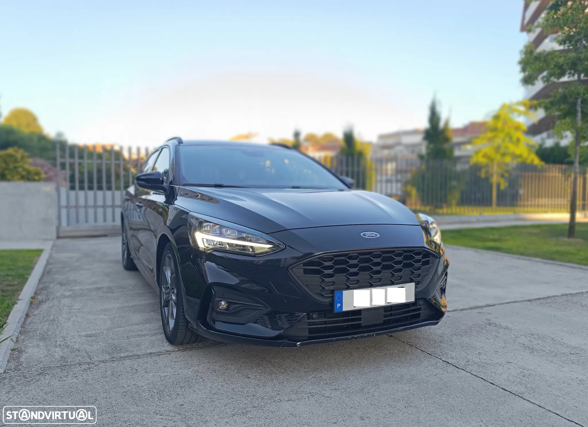 Ford Focus SW 1.0 EcoBoost MHEV ST-Line X - 3
