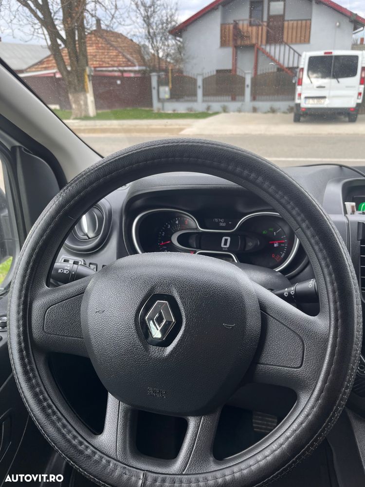 Renault Trafic - 14