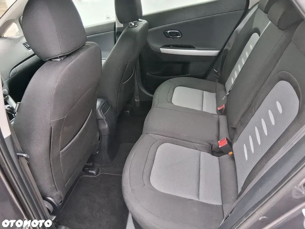 Kia Ceed 1.6 GDI Fifa World Cup Edition - 16