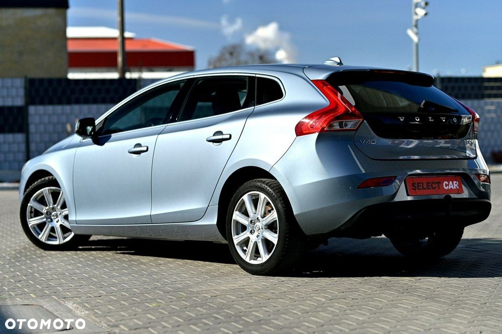 Volvo V40 - 15
