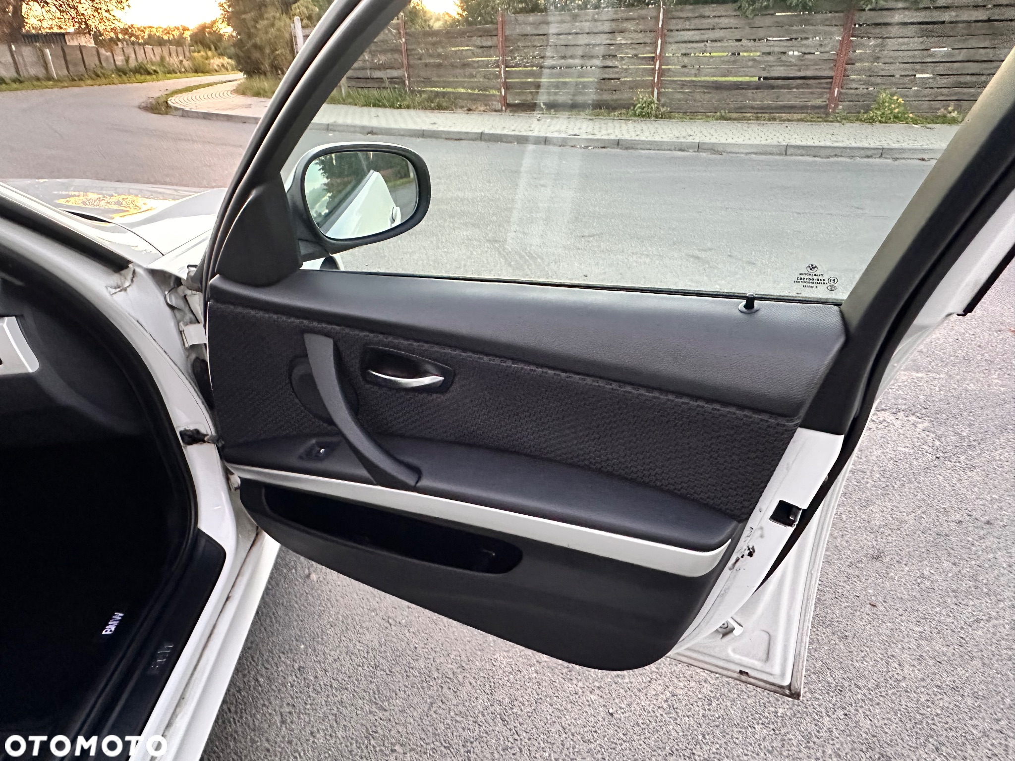BMW Seria 3 320i Touring - 18
