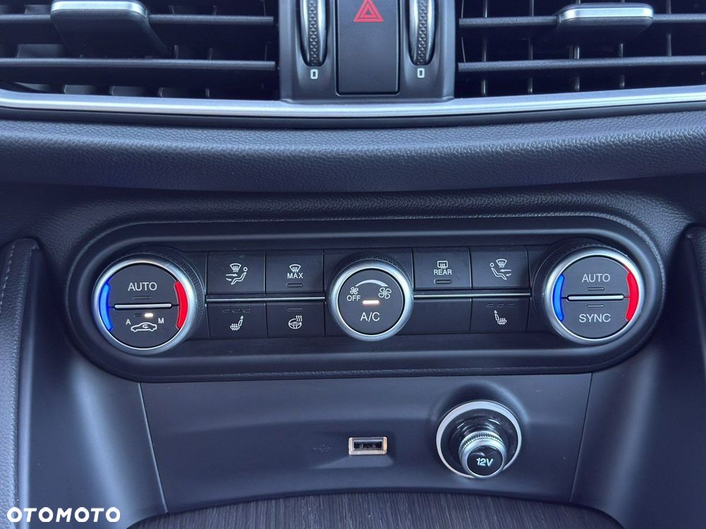 Alfa Romeo Stelvio 2.0 Turbo TI Q4 - 29