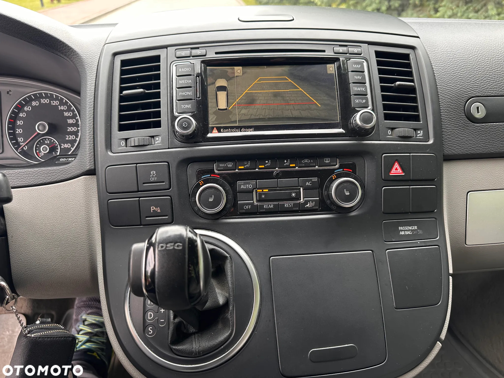 Volkswagen Multivan - 6
