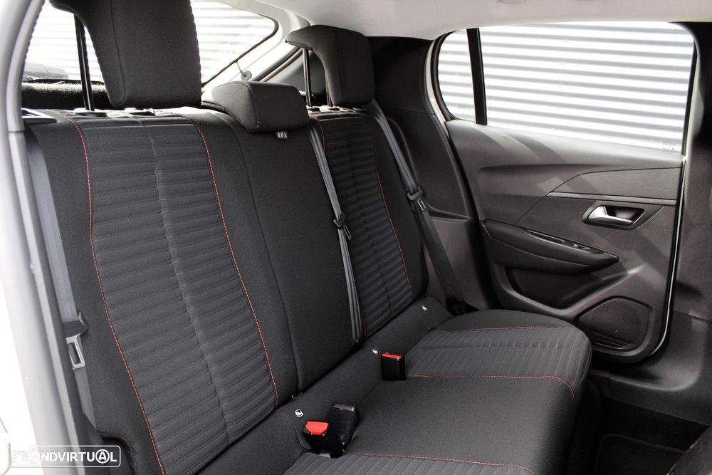 Peugeot e-208 50 kWh Active Pack - 31