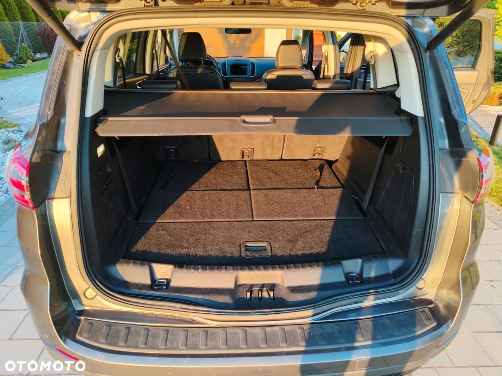Ford S-Max 2.0 TDCi Titanium PowerShift - 12