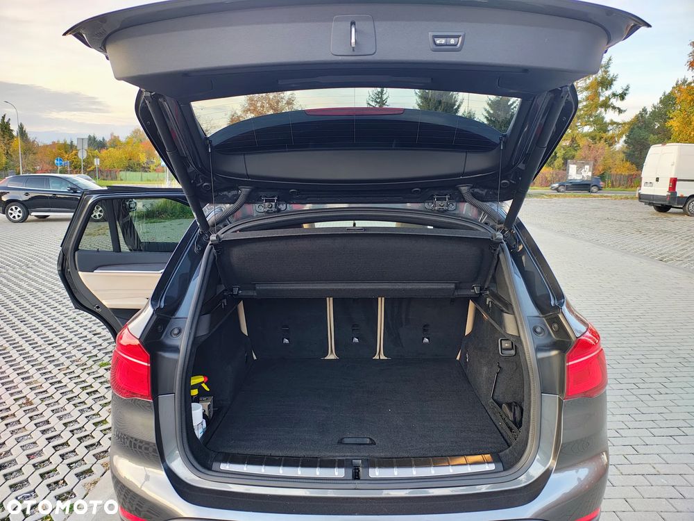 BMW X1 xDrive28i xLine - 11